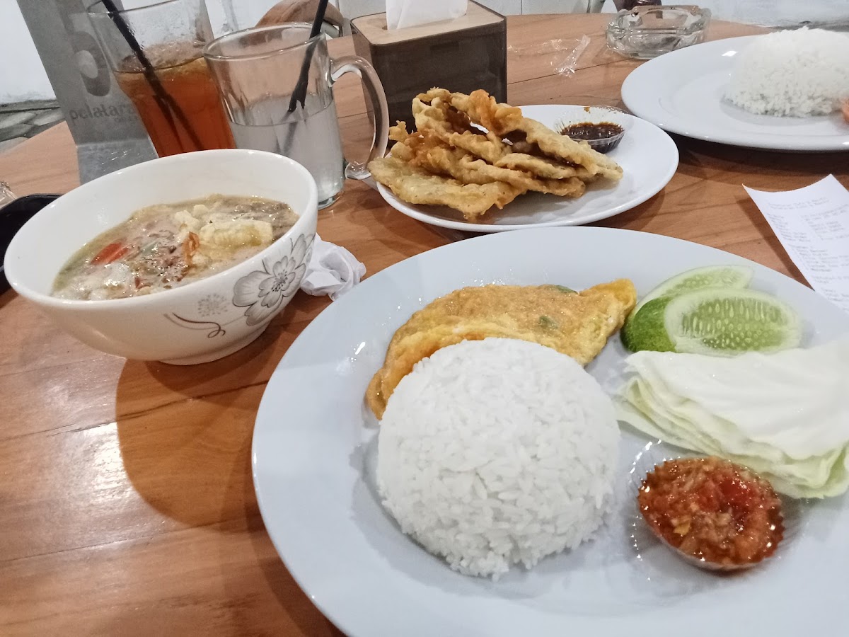 Pelataran Cafe & Resto - 3