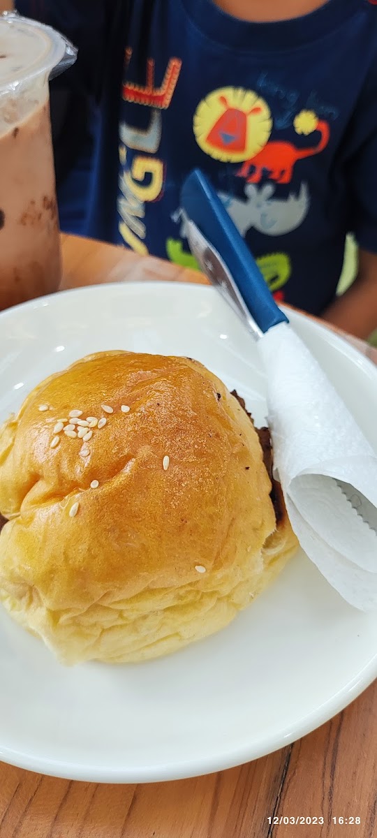 Pelataran Cafe & Resto - 5