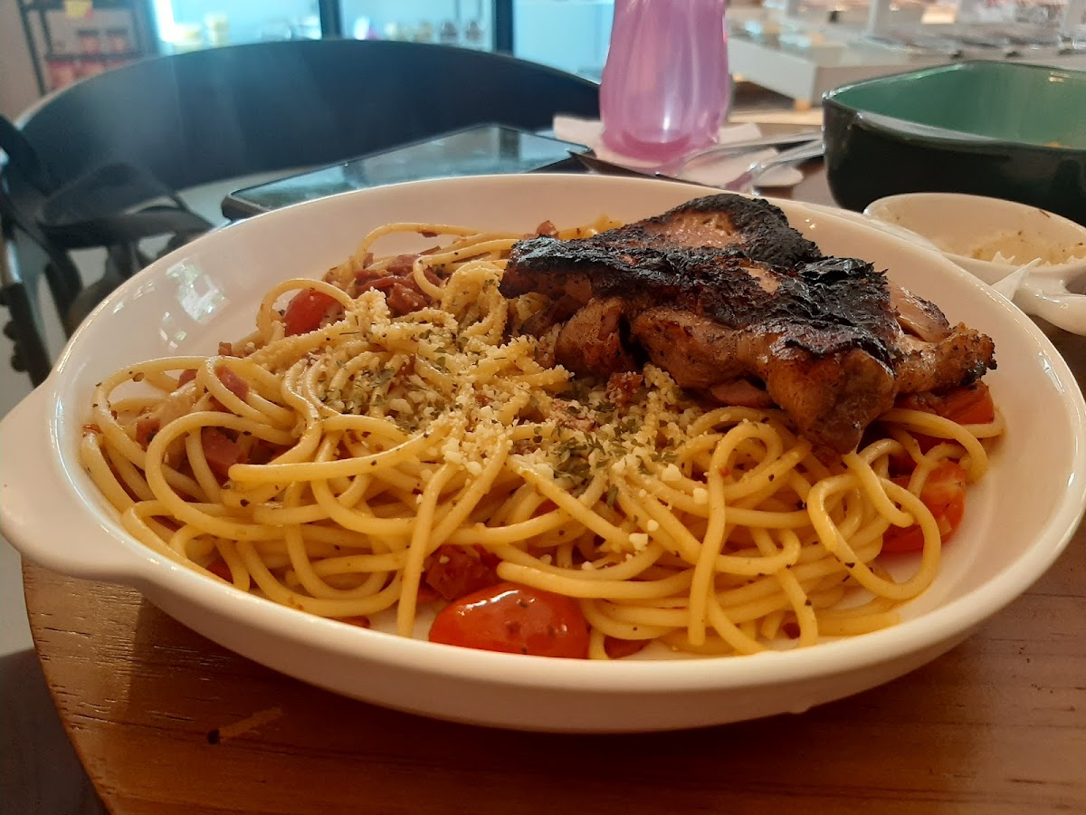 Tasty Carrots Cafe - 9