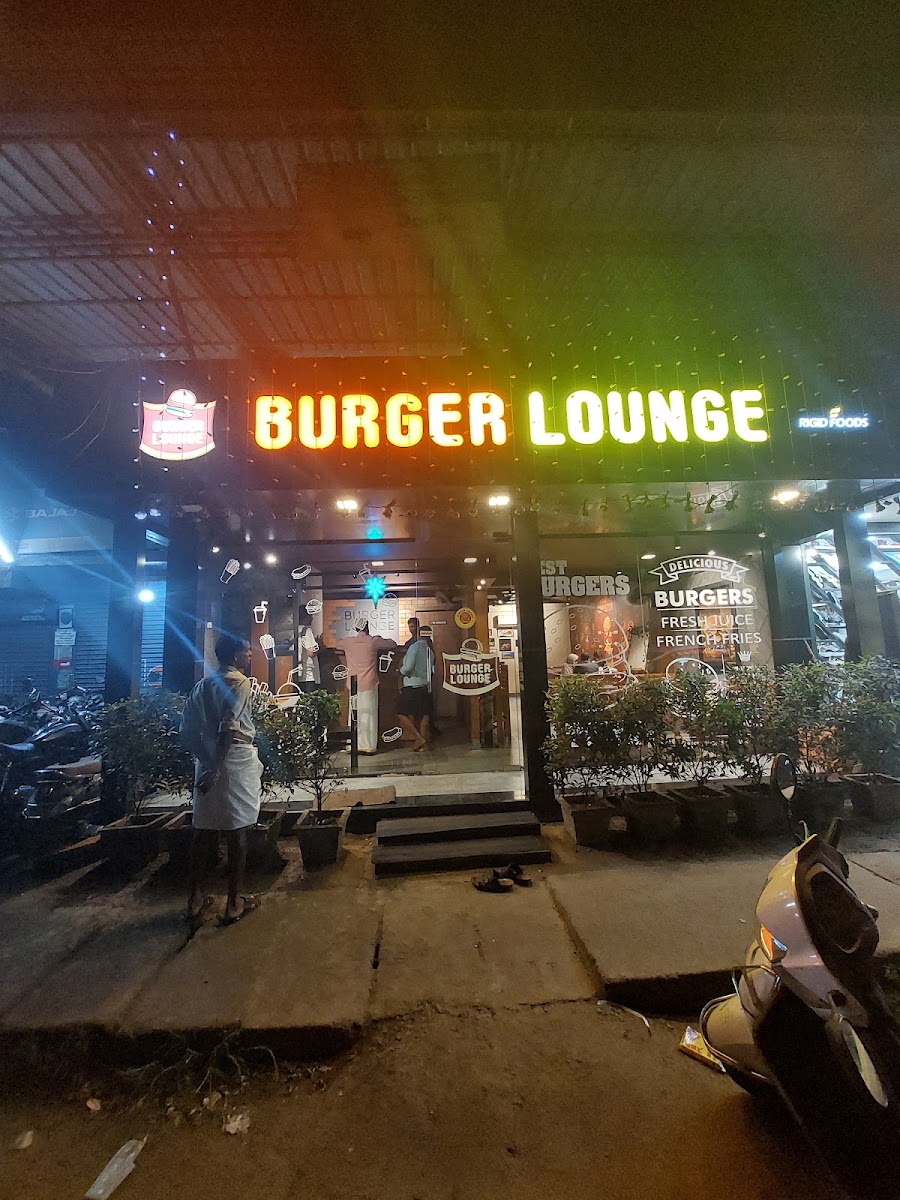 Burger Lounge perambra ( ബർജർ ലൗഞ്ച് പേരാമ്പ്ര )