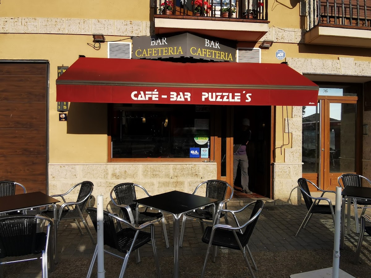 Cafe-Bar Puzzle’s