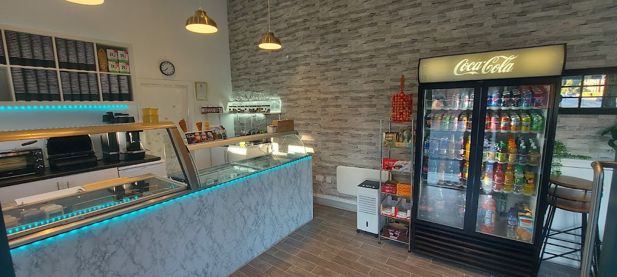 Elder Café & Dessert - 3