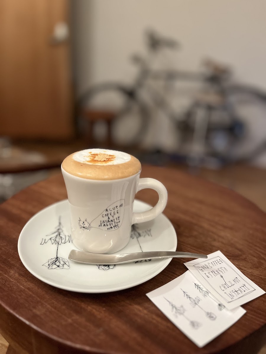 Atelier and Cafe INSANITY