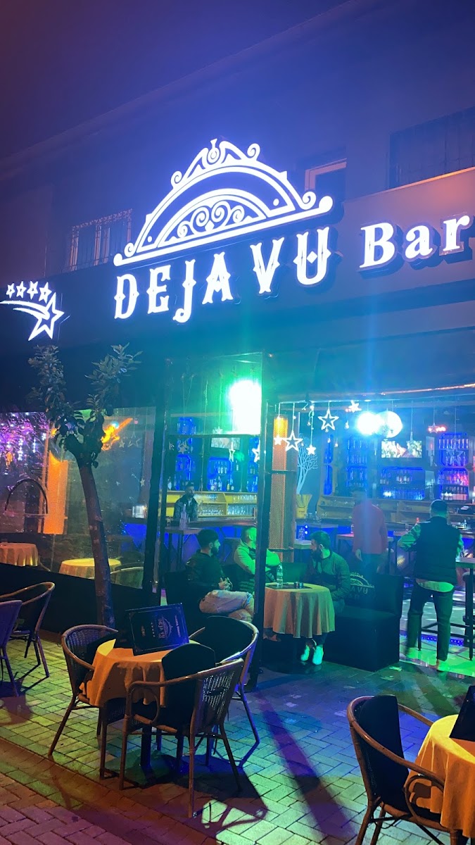 Dejavu cafe bar