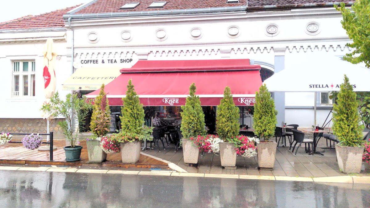 Cafe Knez