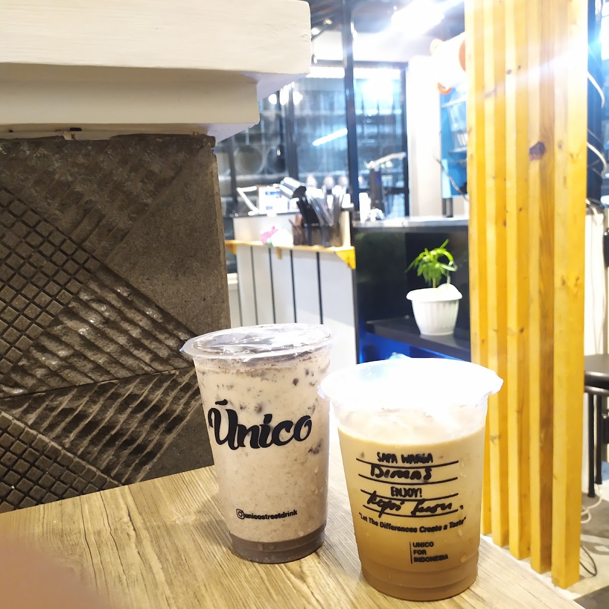 Unico Social Cafe & Space - 3