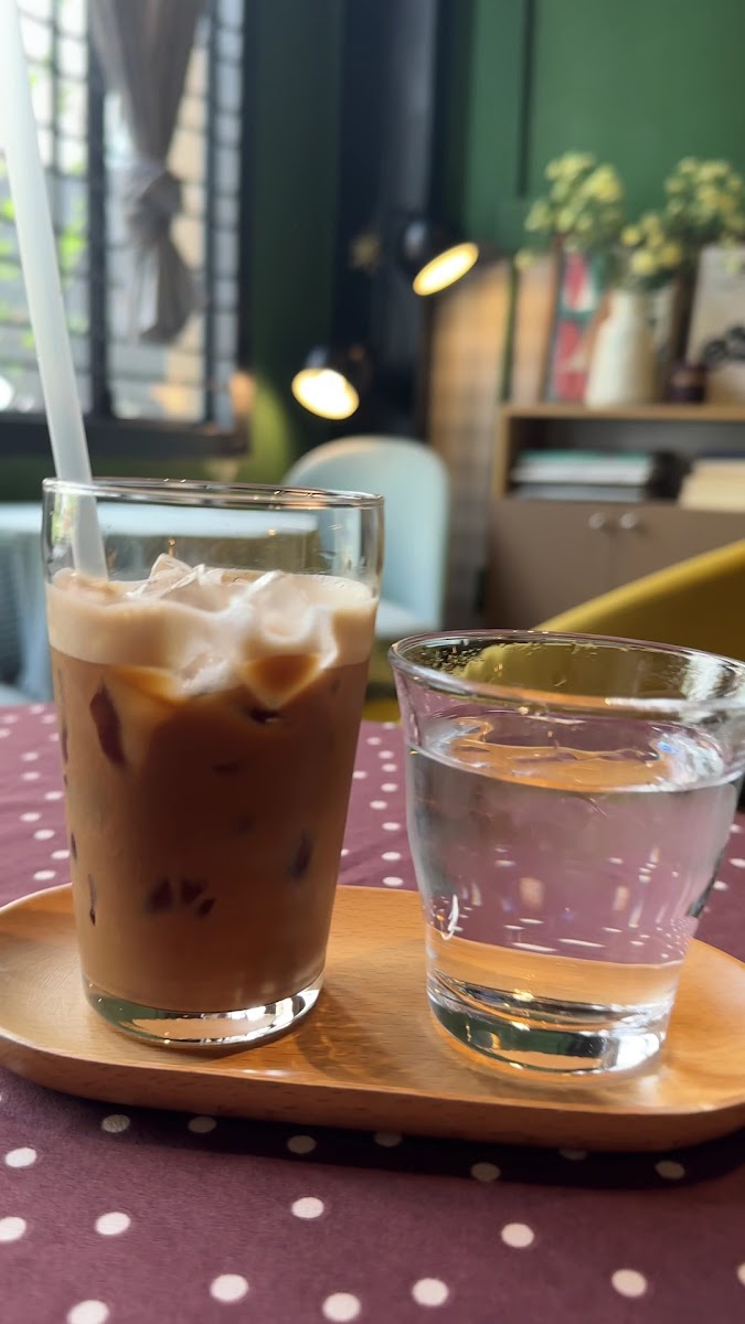 Y Coffee Roastery - 2