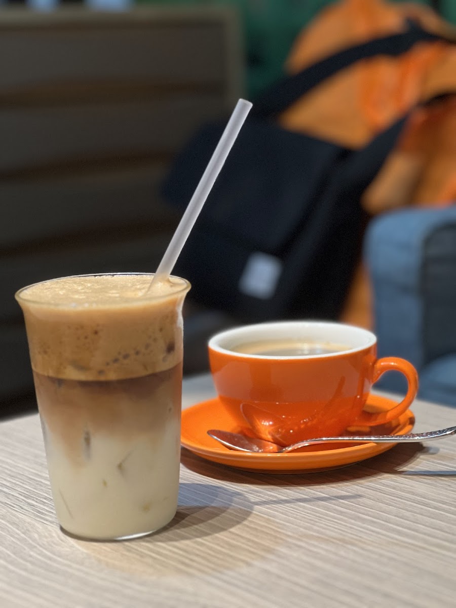 Y Coffee Roastery - 8