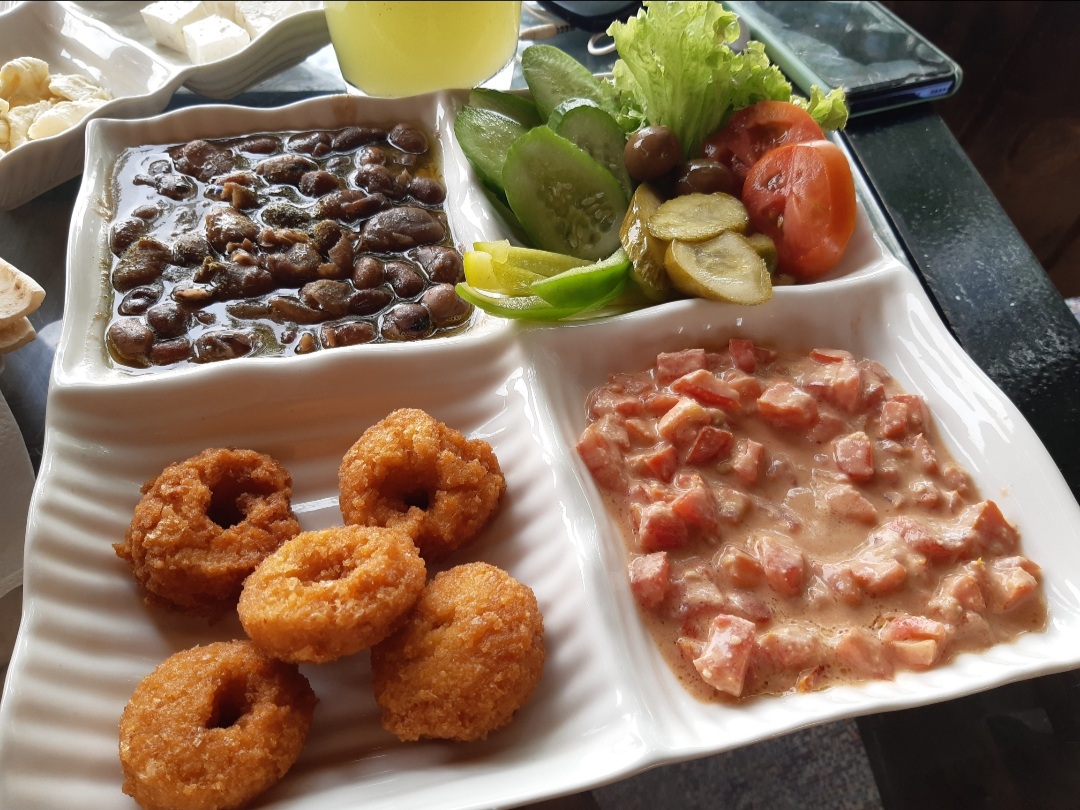 The Square Café and Restaurant - 6