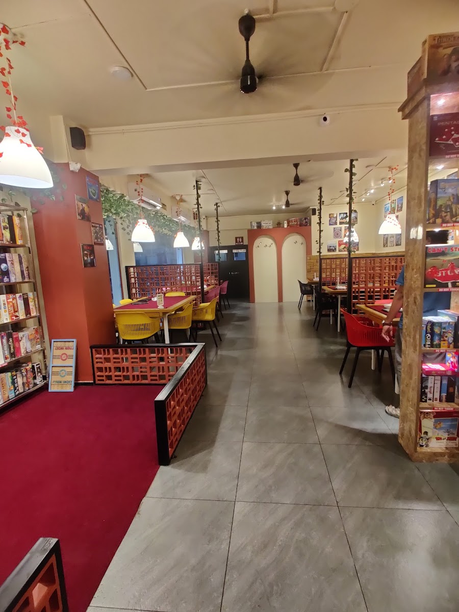 Game Night Cafe - 4