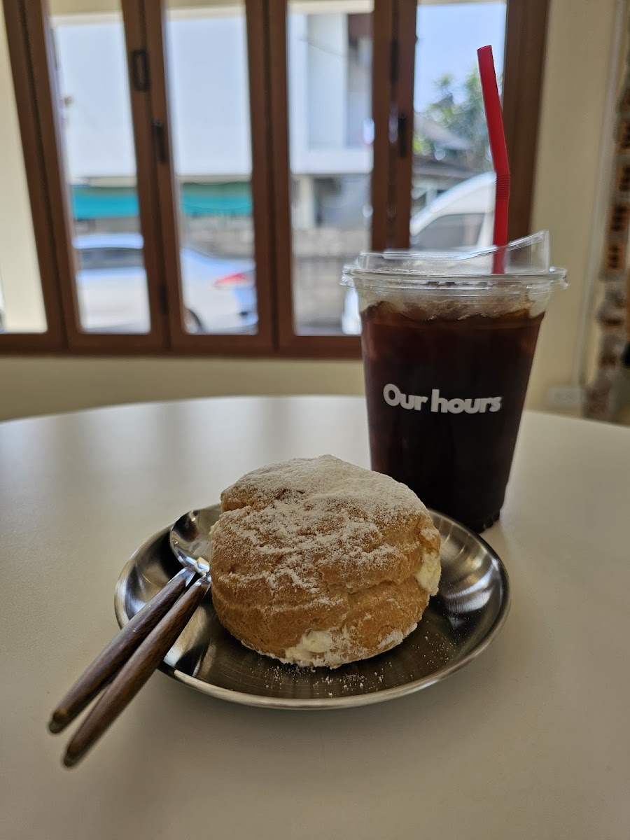 Our Hours cafe - 9