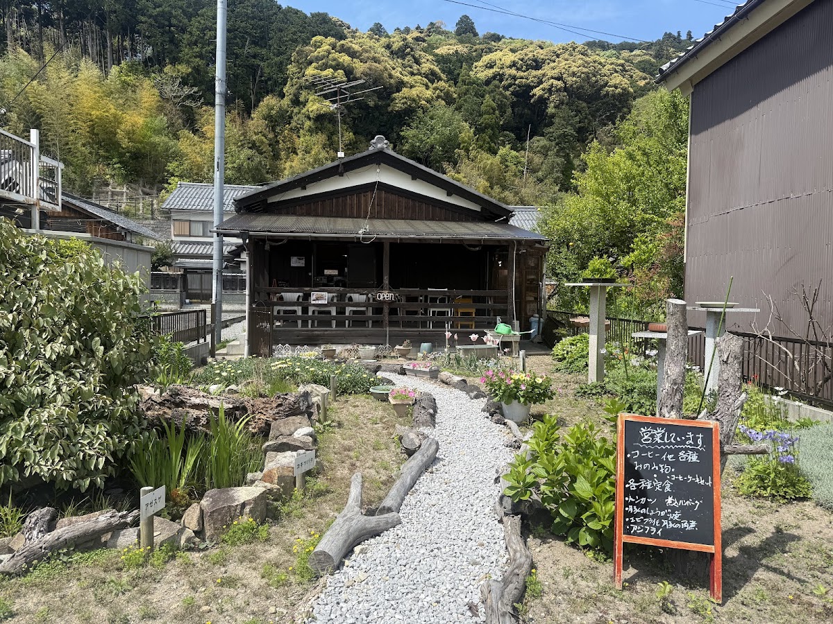 Konishi Cafe - 4