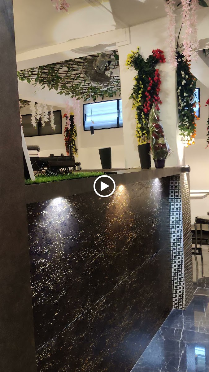 Layerss Cafeteria - 2