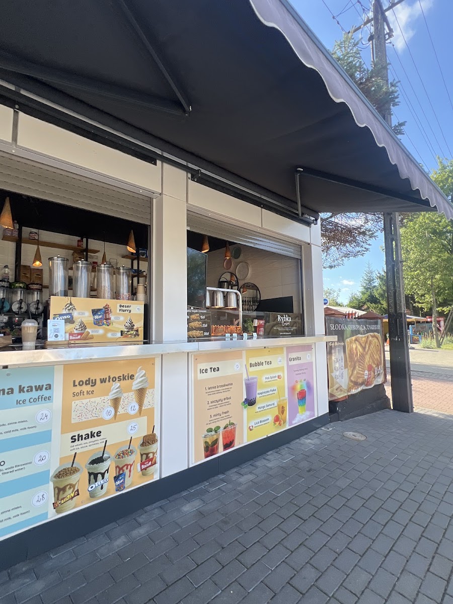CAFE NADMORSKA Rybka Taiyaki Croissant & Bubble Tea - 3