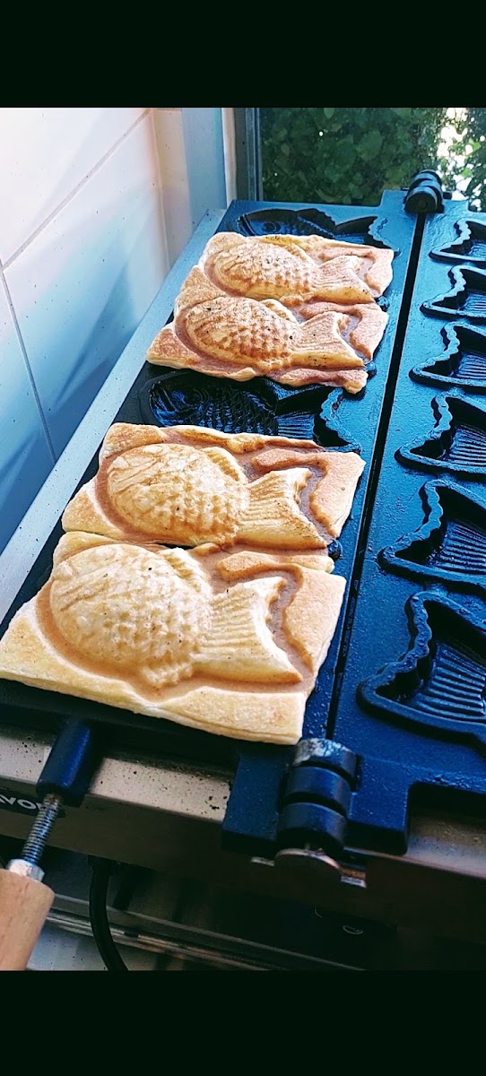 CAFE NADMORSKA Rybka Taiyaki Croissant & Bubble Tea - 6