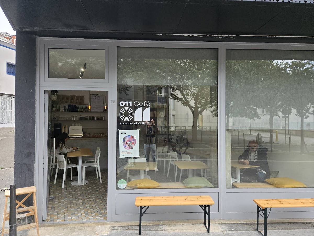 011 Café