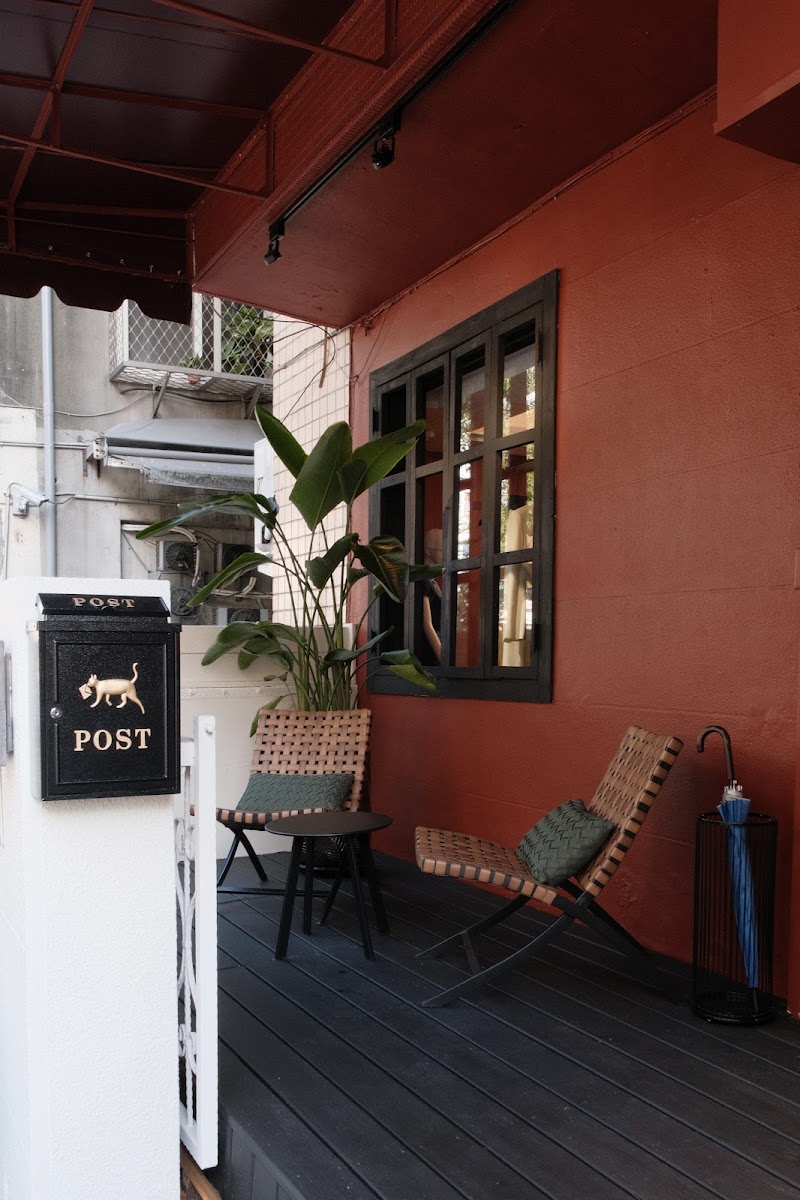 ALORG新中式服飾.西裝訂製｜Cafe.Wine.Workshop(民生社區插座WiFi/不限時 咖啡館/旗袍訂製/唐裝訂製/西裝訂製/中式訂製/松山區咖啡/特色咖啡廳/旗袍訂製咖啡館/複合式咖啡廳