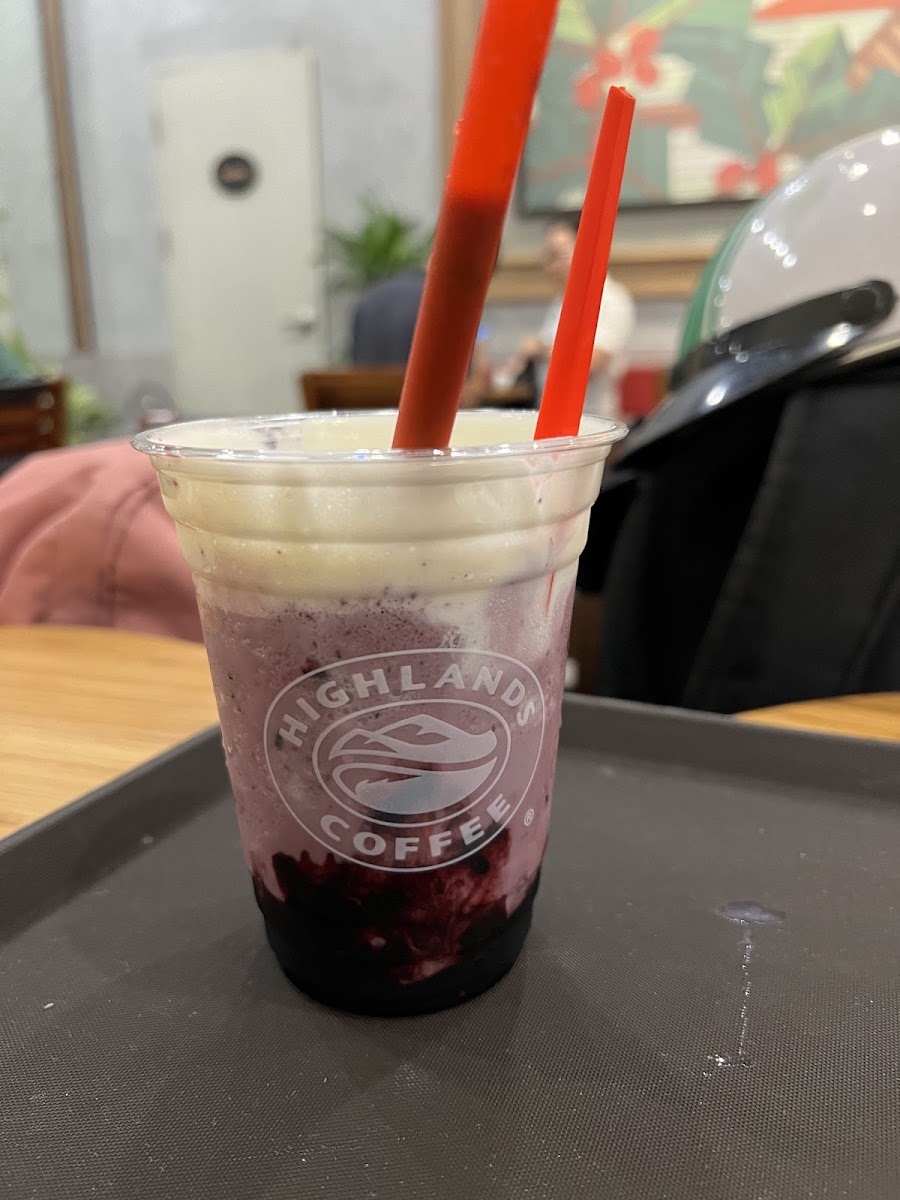 Highlands Coffee THE SUN AVENUE - 10