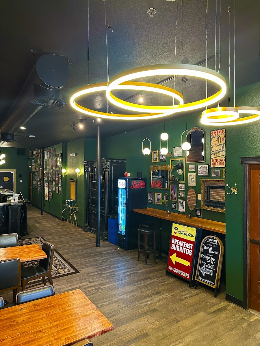 Spotlight Café & Creamery