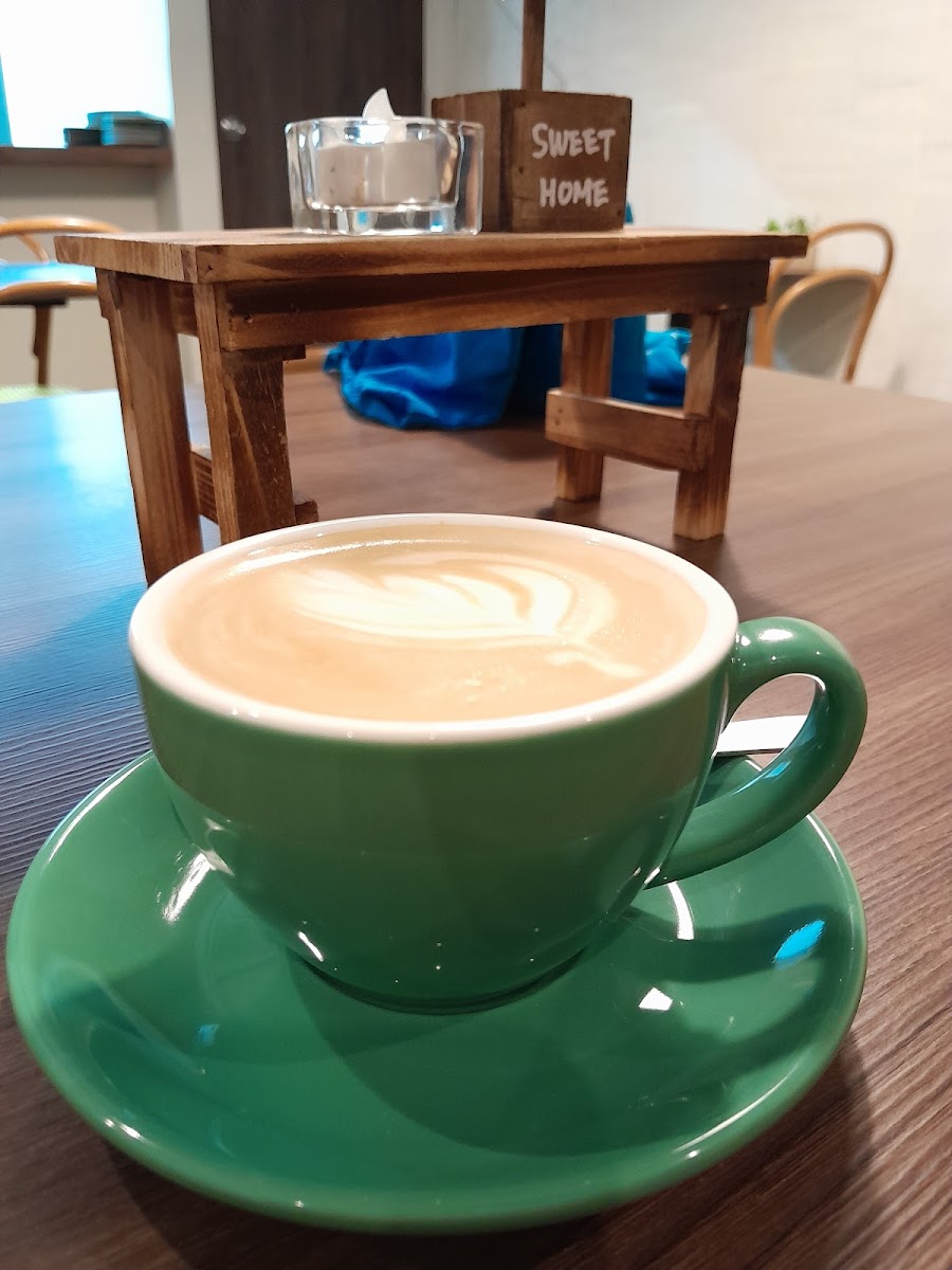 Mamma Cafe & Bistro - 6