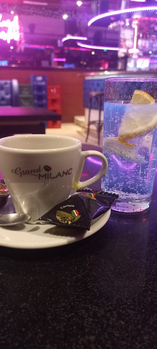 Café-Bar Destina - 8