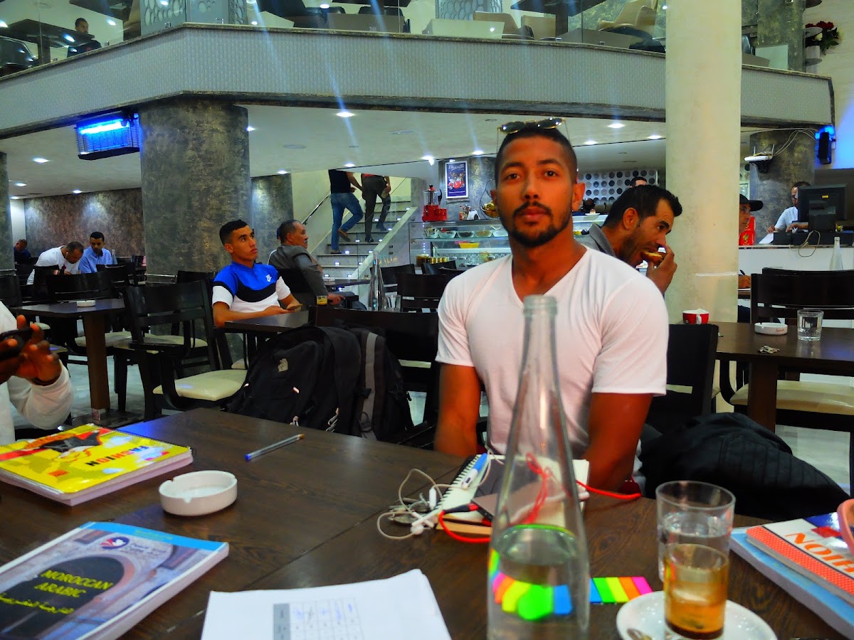 Nizar : Café, Boulangerie & Pâtisserie - 9