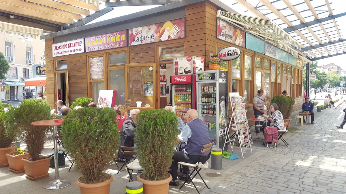 Кафене 'Wake up' / Aristocratic coffeeshop 'Wake Up'