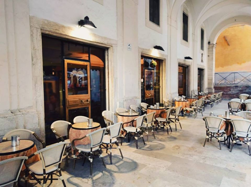 Caffe Degli Archi