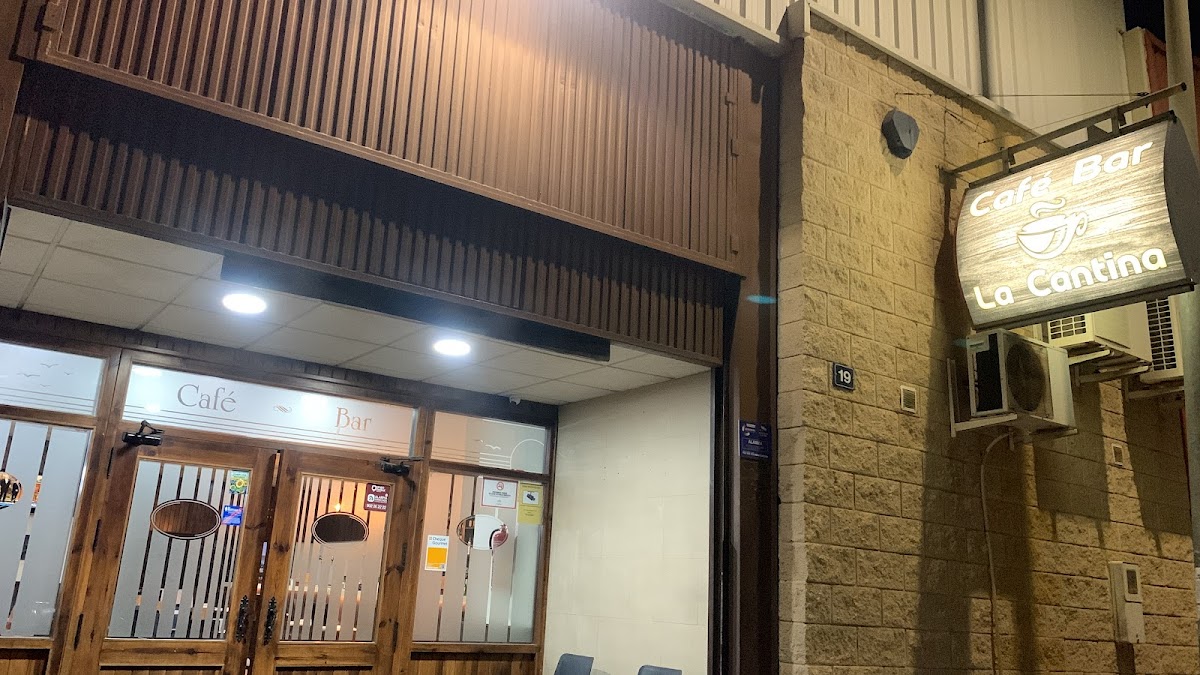 CAFE BAR LA CANTINA