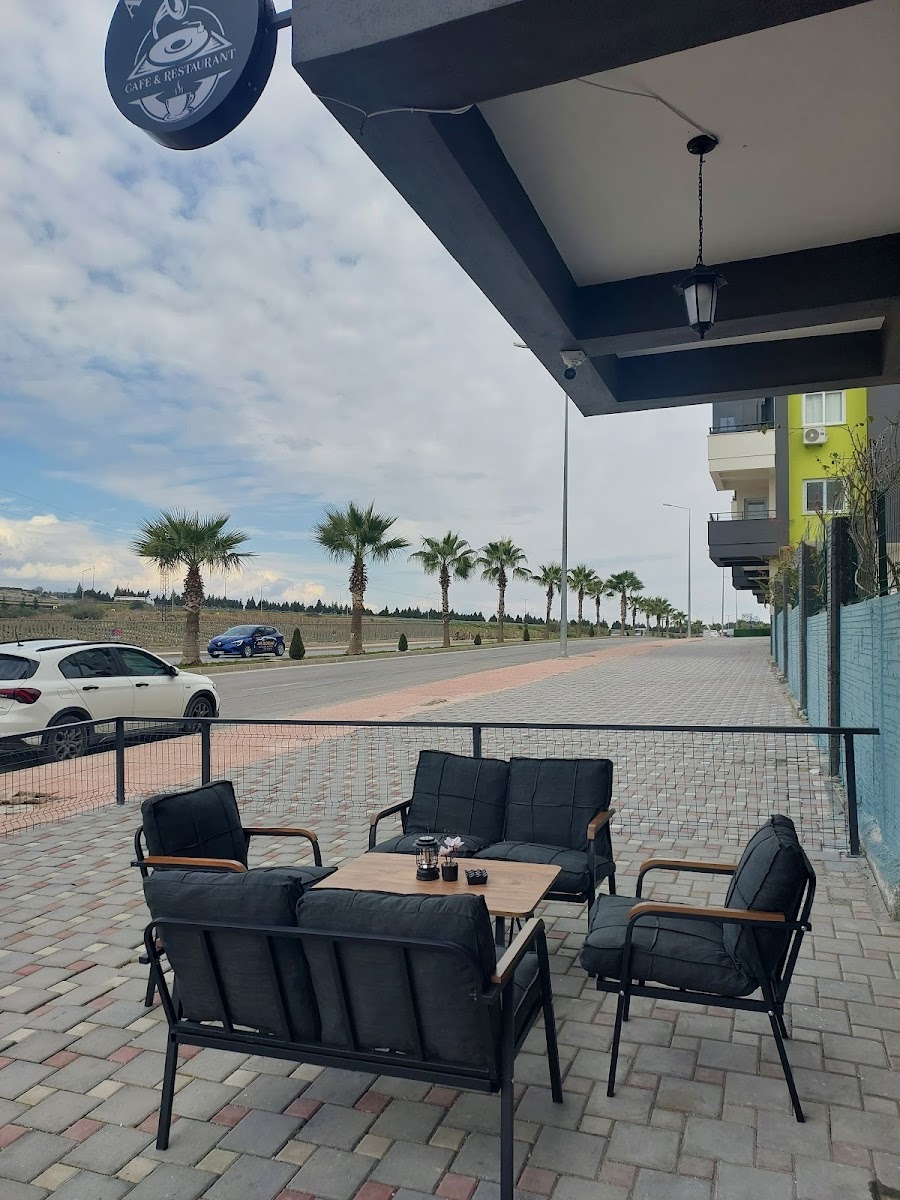 Armoni Cafe & Restaurant