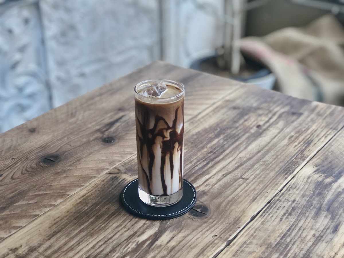 SUNDAY FULLER CAFE - 4