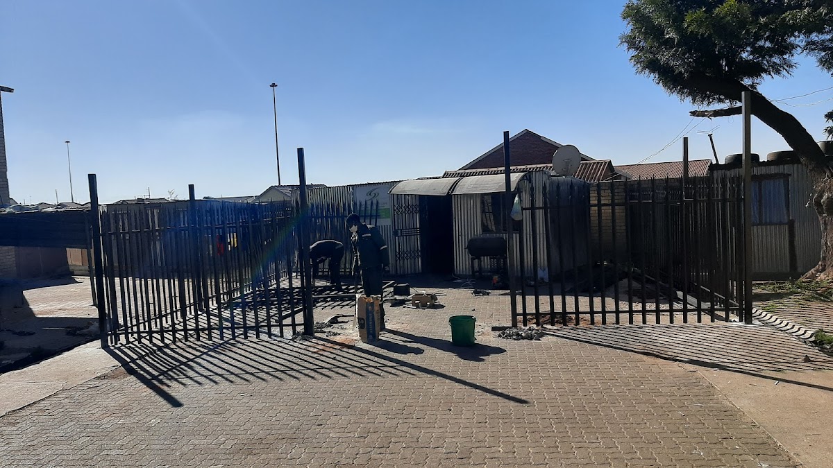 Room 253 Flats Hostel