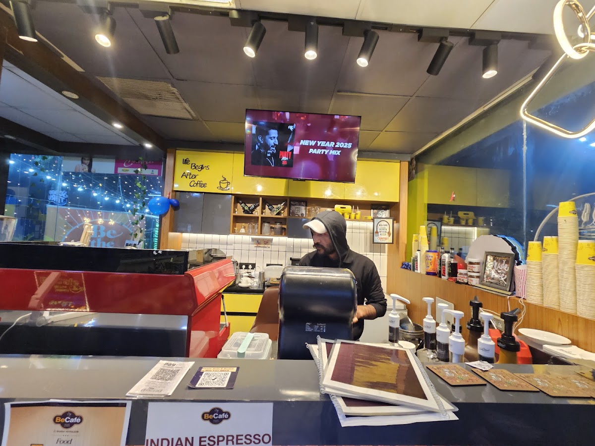 Be Cafe Chandigarh - 6