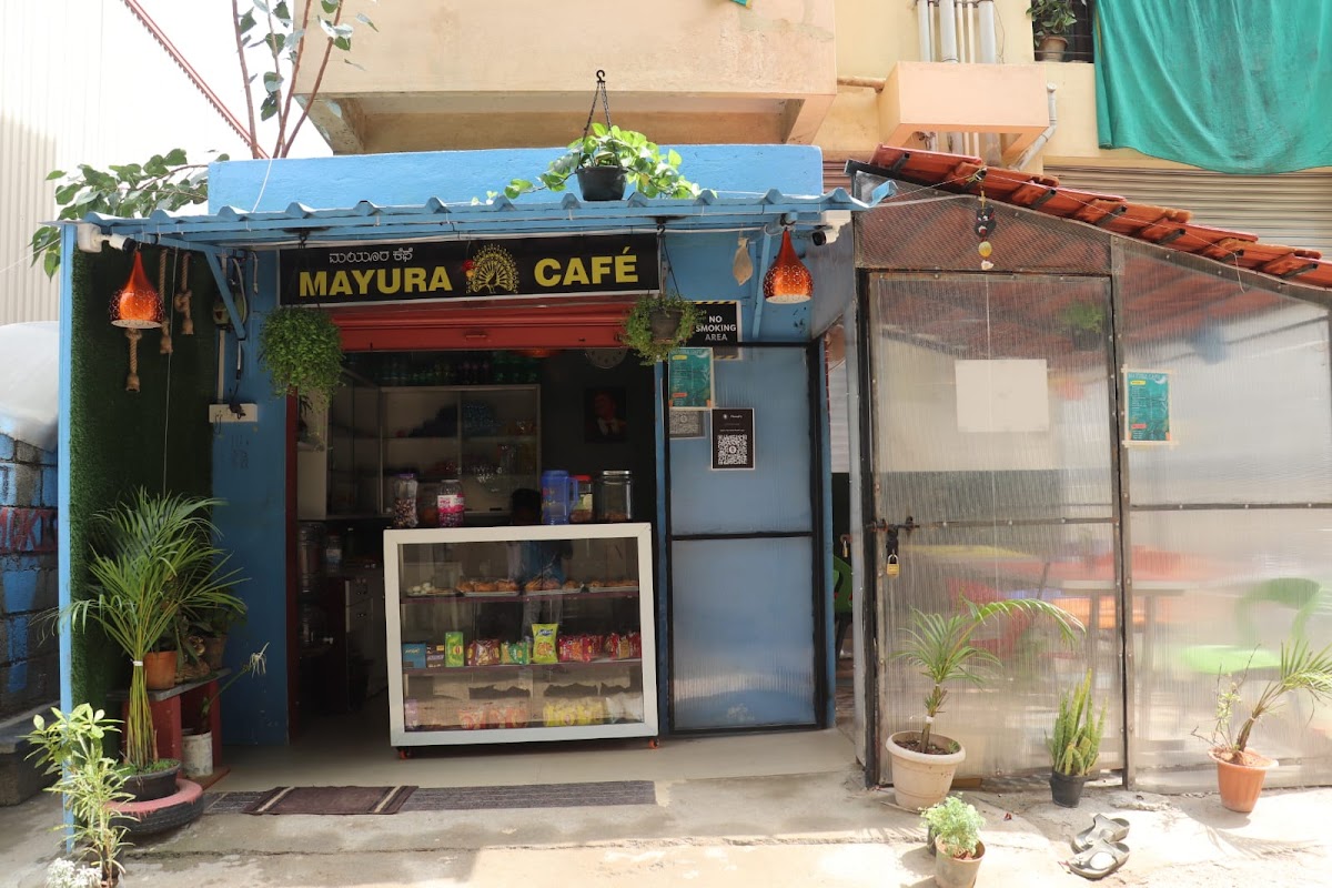Mayura cafe