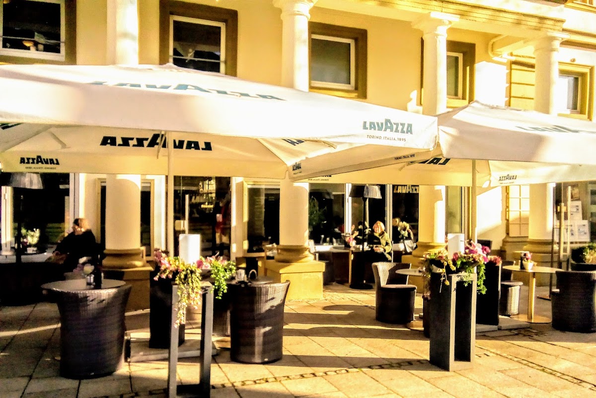 Cafe Lavazza Rossini