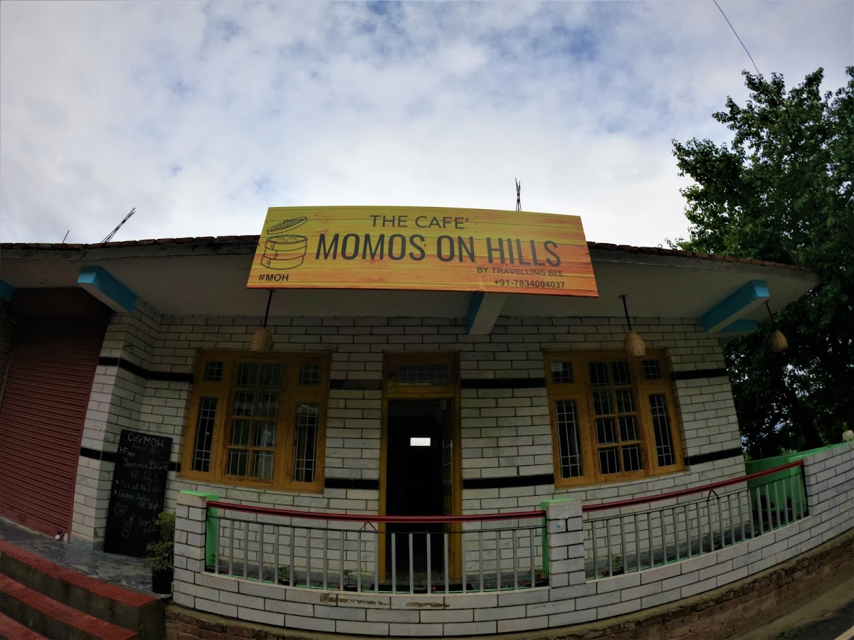 Cafe Momos On Hills