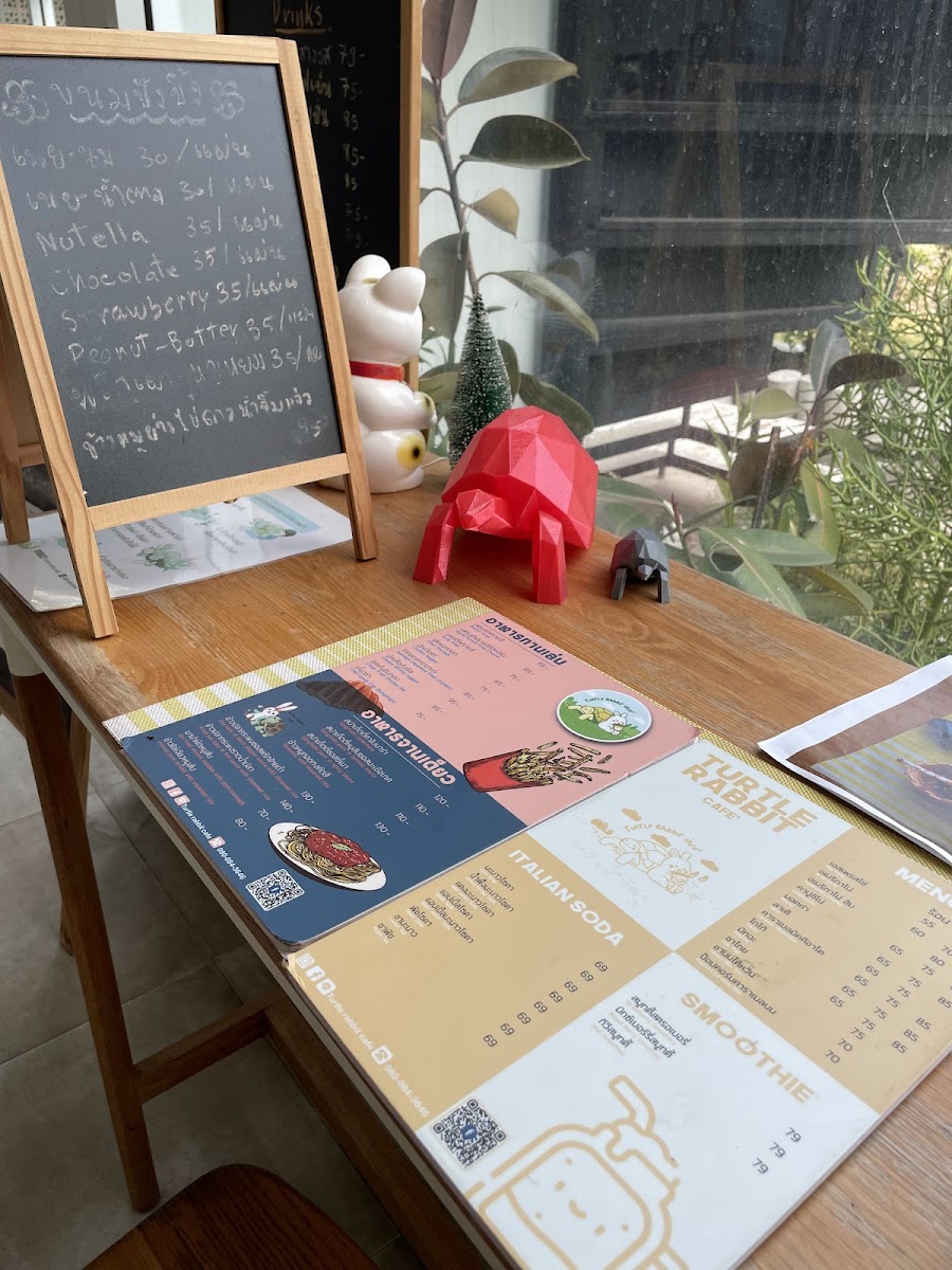Turtle Rabbit Cafe - 7