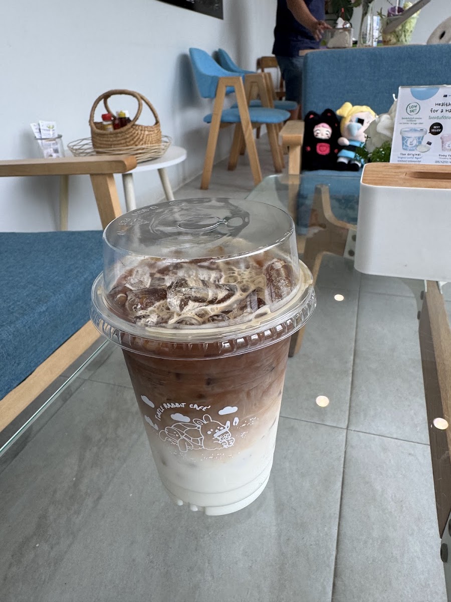 Turtle Rabbit Cafe - 3