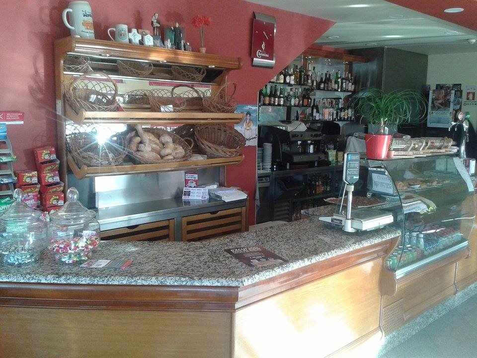 Cafetaria Pão Quente Feliz