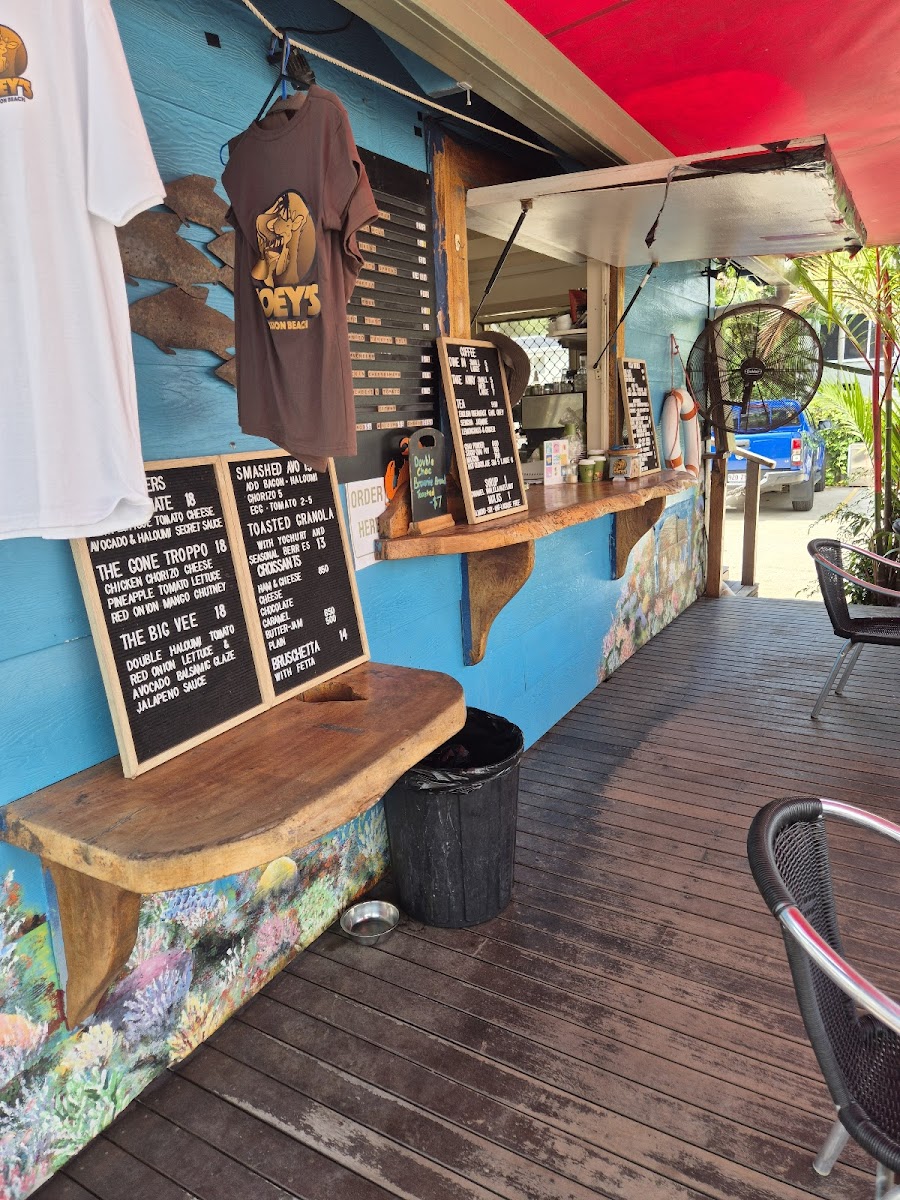 Joey's Mission Beach - 3