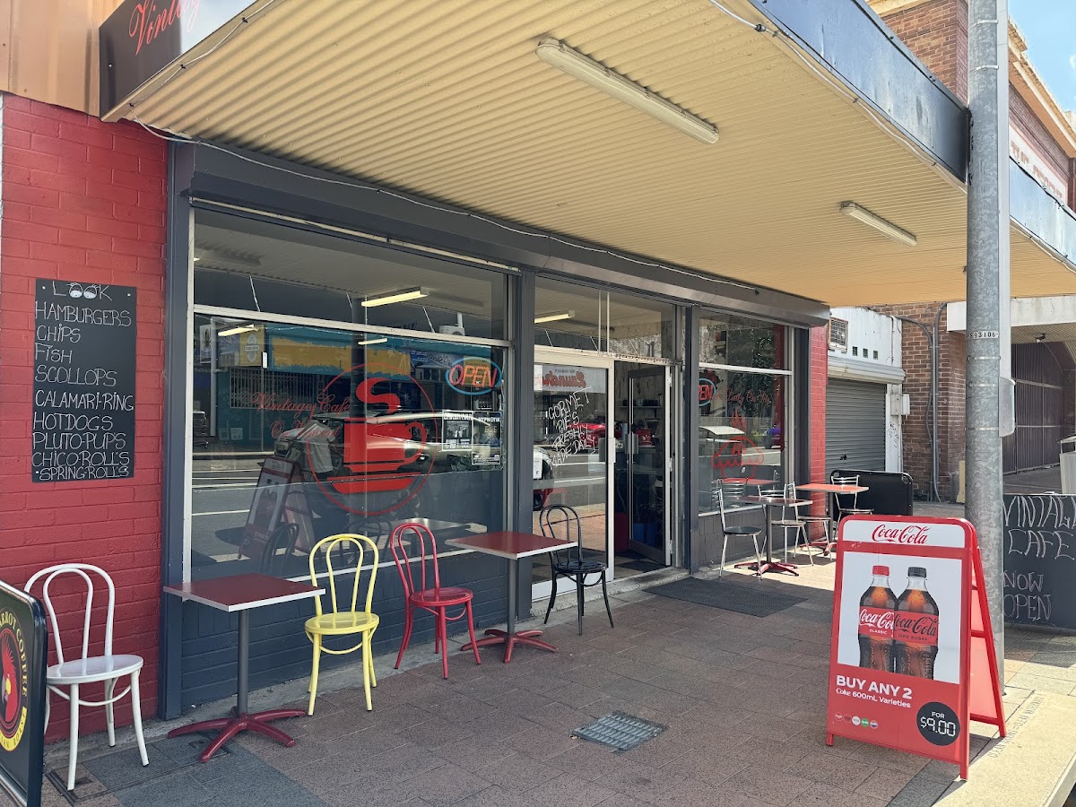 Vintage Cafe on Vincent