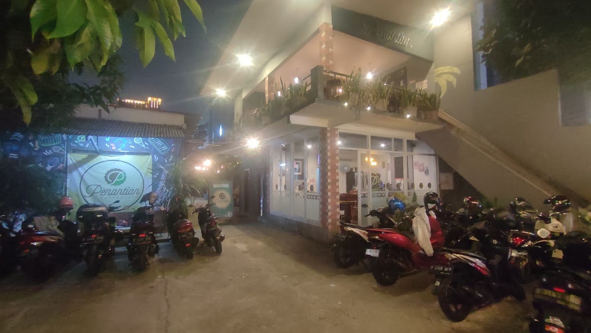 Penantian Cafe & Resto - 3