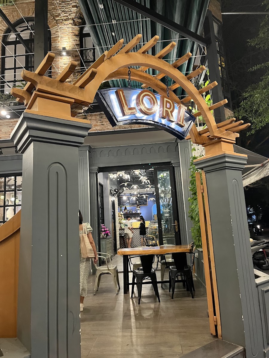 Lori Cafe