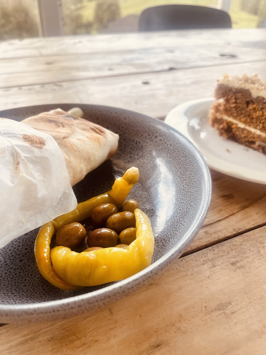 Ollies Cafe & Grocer - 7