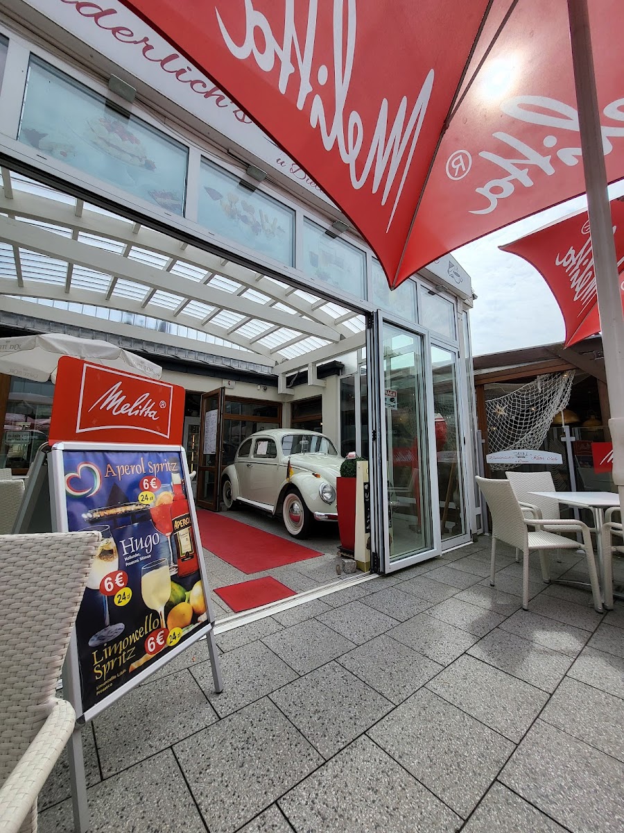 Wunderlich's Käfer Cafe - 3