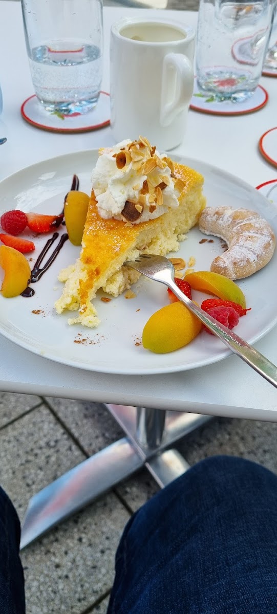 Wunderlich's Käfer Cafe - 5