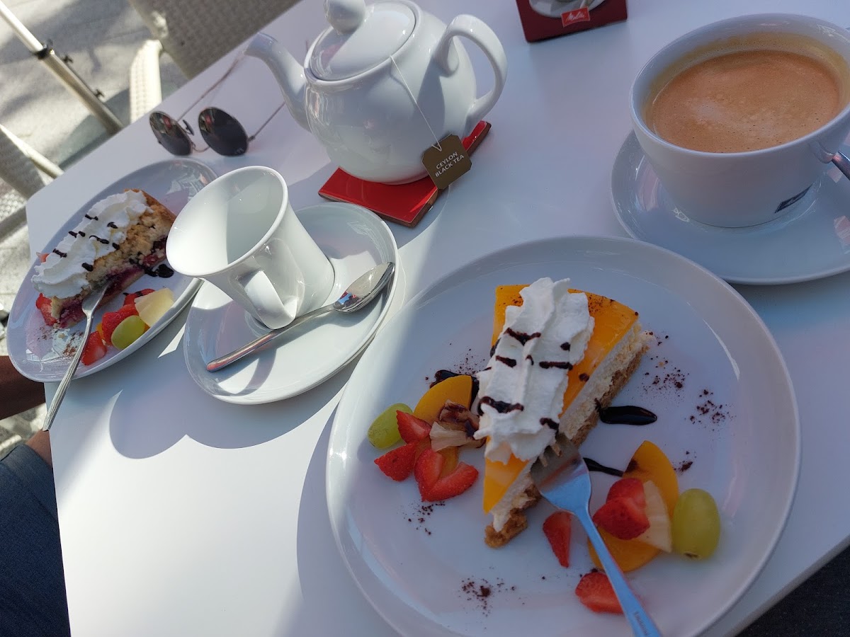 Wunderlich's Käfer Cafe - 7