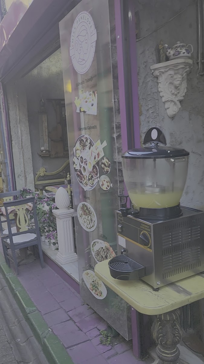 Miss Penelope Cafe - 2