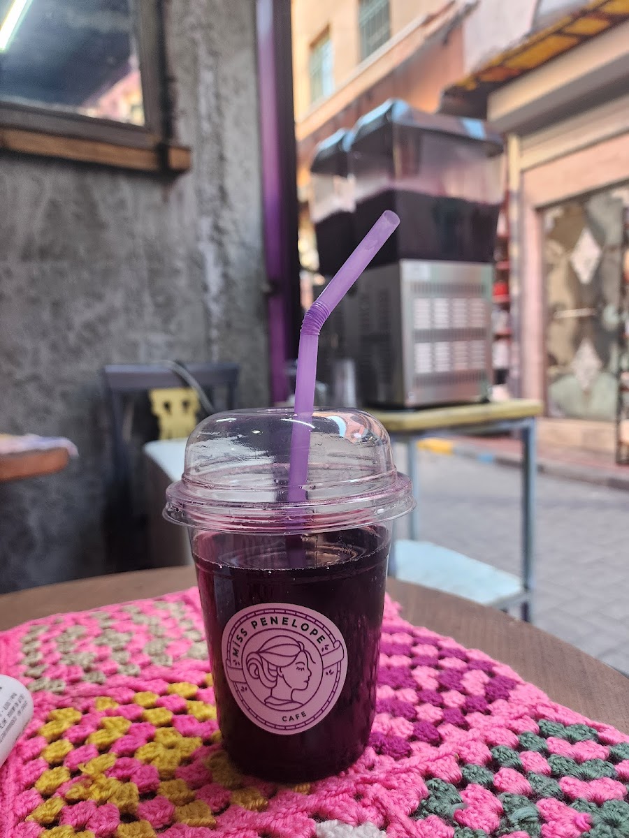 Miss Penelope Cafe - 6