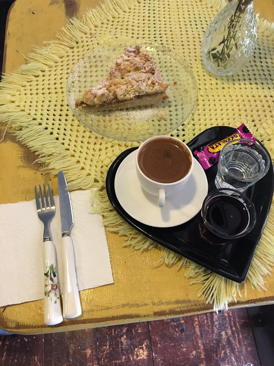 Miss Penelope Cafe - 9